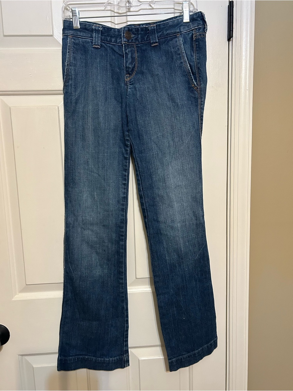 Express Stella bootcut jeans. Womens size 4